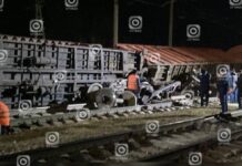 С железнодорожных путей близ Шымкента сошли несколько грузовых вагонов