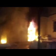 Пожарные потушили возгорание на территории частного дома