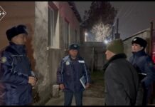 В Шымкенте проверяют лиц находящихся под особым надзором Рейд по выявлению нарушений среди лиц, состоящих на учете в органах внутренних дел