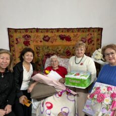 С днем рождения, радистка! Нине Егоровне Мосуновой 9 марта исполнился 101 год