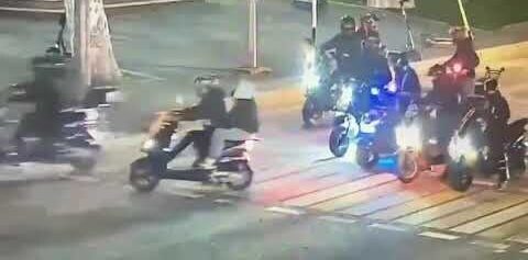 Ночные гонки на мопедах в Шымкенте Ночные гонки на мопедах устроили в Шымкенте