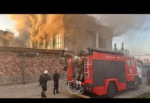 В Шымкенте ликвидировали крупный пожар в двухэтажном кафе