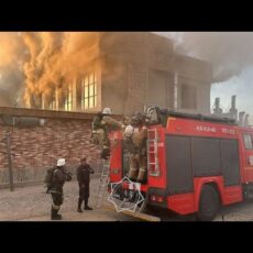 В Шымкенте ликвидировали крупный пожар в двухэтажном кафе