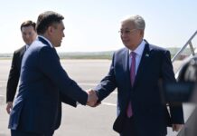 Президент Касым-Жомарт Токаев прибыл в Шымкент