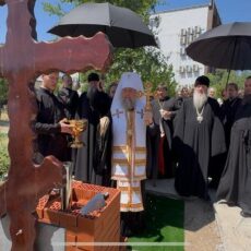 Место скорби В Лисьей балке состоялась закладка камня мемориальной часовни