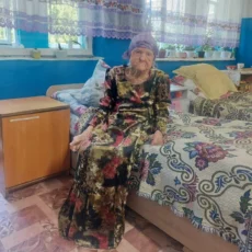 92-летнюю женщину нашли в запертой квартире в тяжелом состоянии 92-летнюю женщину нашли в запертой квартире в тяжелом состоянии