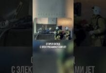 В Шымкенте сгорел склад с электросамокатами В Шымкенте сгорел склад с электросамокатами