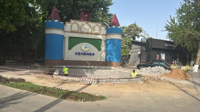 Исчезновение скульптуры девочки заметили шымкентцы