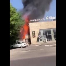 С крупным пожаром в чайхане боролись шымкентские пожарные Пожар в чайхане Quvshin