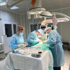 В Шымкенте новорождённому провели несколько сложных операций В Шымкенте новорождённому провели несколько сложных операций