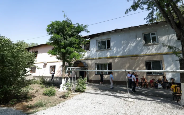 Жильцы сгоревшего дома