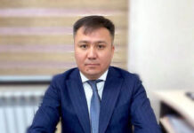 Экс-чиновника Шымкента осудили на 7,5 лет за хищение на капремонте домов Серик Кушербеков