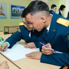 Минобороны РК объявило прием в пять военных колледжей Курсанты военного колледжа