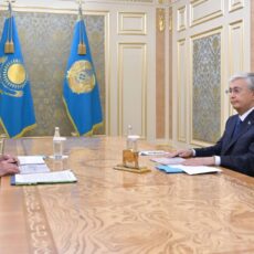 Президент дал поручения акиму Шымкента Габиту Сыздыкбекову Президент принял акима Шымкента Габита Сыздыкбекова