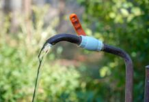 130 домов в Шымкенте получили доступ к питьевой воде благодаря спонсорам Водопровод появился в Текесу