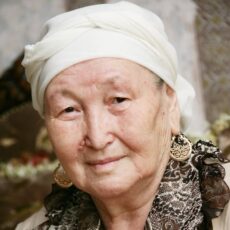Ушла из жизни мудрая мать Великой степи — Жұпар апа Мәдуанқызы Мать Заутбека Турисбекова