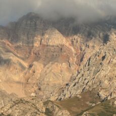 Трагедия на Сайрамском пике: один погиб, второй — чудом выжил Пик Сайрам