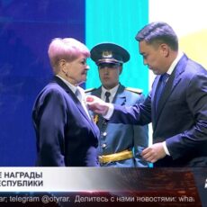 Больше 40 человек наградили ко дню Республики в Шымкенте