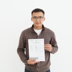 Курьерская доставка доступна в ЦОНах Шымкента Сотрудник ЦОНа