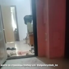 Видео с истекающей кровью женщиной в Шымкенте попало в сеть