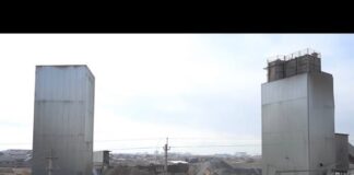 В Шымкенте предприятие рядом с домом превратило улицу в зону пыли и шума