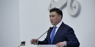 Берденов, поставки газа и мусор: О чем говорил аким на брифинге СЦК