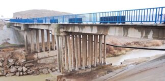 Автомобильный мост обрушился в Туркестанской области