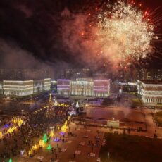 Духовная столица засияла огнями Нового года