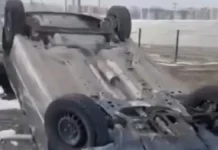 Автомобиль перевернулся во время экзамена на права в Шымкенте