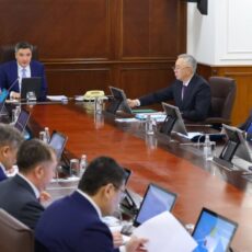 Правительство запускает масштабную работу по популяризации Конституции