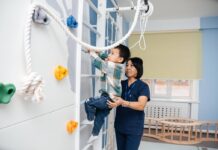 Глава ЮНИСЕФ отметил успехи Казахстана в снижении детской смертности