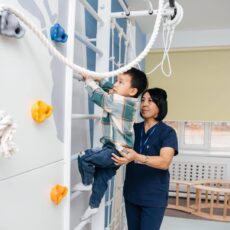 Глава ЮНИСЕФ отметил успехи Казахстана в снижении детской смертности