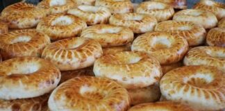 Пекарь из Келеса выпекает до тысячи хлеба в день