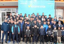 Спортсмены национальной сборной Туркестана по боксу приняли участие в референдуме