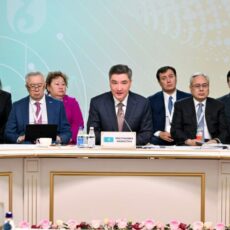 Казахстан призывает к переговорам на фоне конфликтов