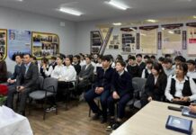 Полицейские провели встречу со школьниками в Туркестанской области