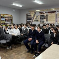 Полицейские провели встречу со школьниками в Туркестанской области