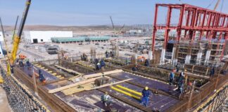 Бектенов проверил строительство парогазовой электростанции в Туркестанской области