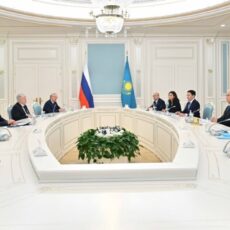 Глава государства принял премьер-министра России Михаила Мишустина