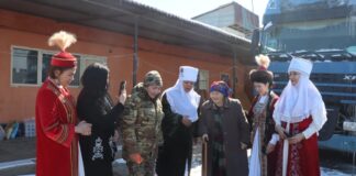 Военнослужащие Шымкента оказали помощь нуждающимся семьям