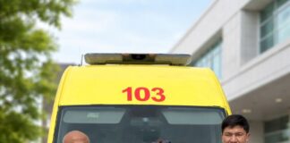 В Шымкенте фельдшеры скорой помощи спасли пациента после остановки сердца