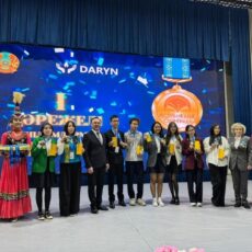 В Шымкенте наградили победителей республиканской олимпиады по гуманитарным предметам