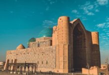 В Туркестане обсудили реставрацию мавзолея Ходжи Ахмеда Ясави на международном семинаре