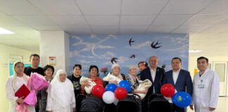 После 15 лет ожидания жительница Туркестана родила тройню