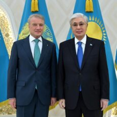 Глава государства принял председателя правления Сбербанка