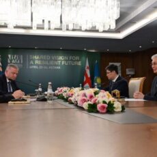 Токаев обсудил с президентом Грузии укрепление партнерства