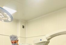 В Шымкенте успешно провели сложную нейрохирургическую операцию пациентке с редким заболеванием