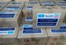 Казахстан передал Ирану 30 вагонов гуманитарной помощи