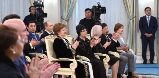 Токаев отметил вклад деятелей искусства в развитие культуры
