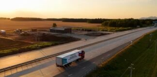 Главам Казахстана и России продемонстрировали запуск беспилотного грузового автомаршрута «Астана – Москва»